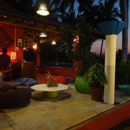 أنجونا The Yuppi Hippi Female Hostel المظهر الخارجي الصورة